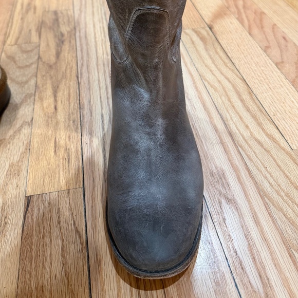 Frye Boots riding women's grey size 9 - Picture 2 of 7